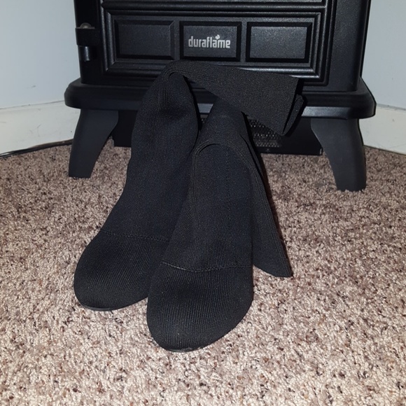 Slip on boots - Picture 3 of 4